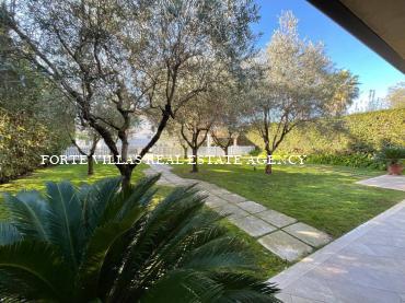  : Single villa For rent  Forte dei Marmi